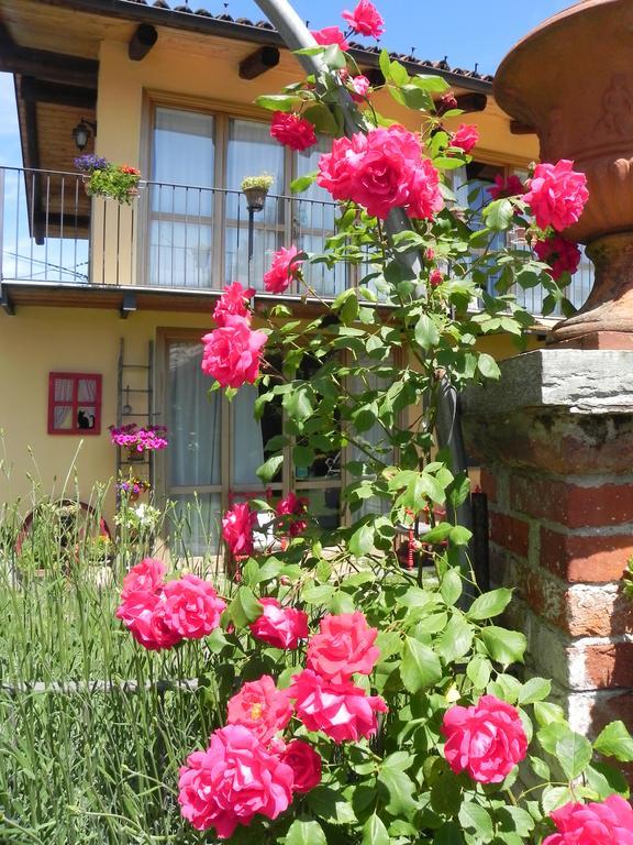 Il Giardino Di Iside Bed and Breakfast Roletto Exterior foto